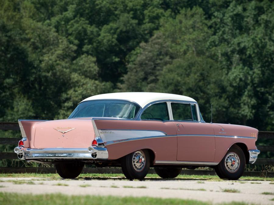  Chevrolet Bel Air 2-Door 1957 года  (фото 4 из 23)